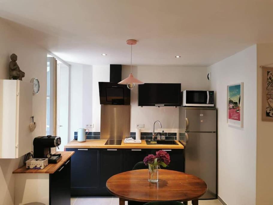Appartement Elegant Studio Et Situation Exceptionnelle, La Maison Bleue D'Auray En Centre Historique Extérieur photo
